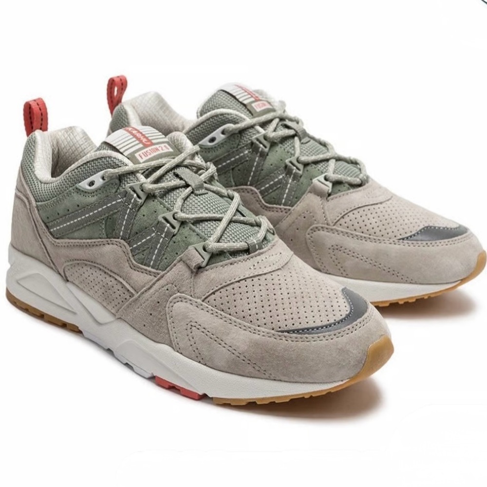 Karhu Fusion 2.0 in Rainy Gray and Desert Sage Unisex Sneakers